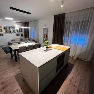 luxury-home-beach-apartament-with-parking-split-croatia.splithotels.org/